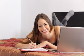 קורס טכנאיות ציפורניים